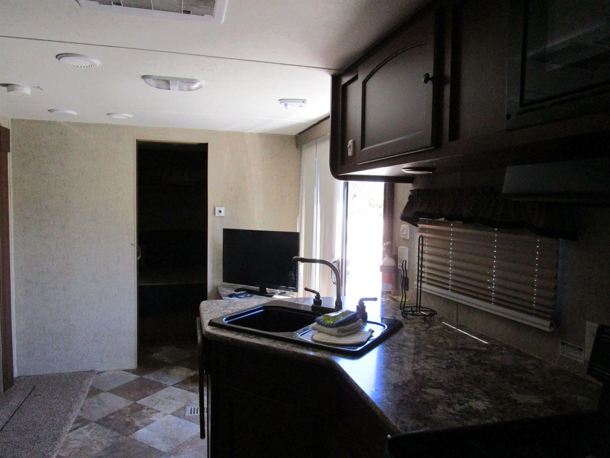 Fiesta Key Rv Resort Premium Room 1 Layton Eksteriør billede